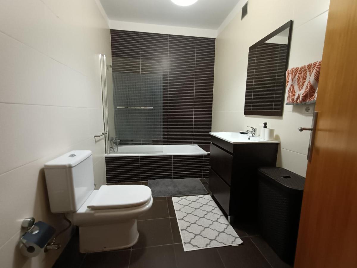 Modern 1Br For 4 - Great For Long Stays, 10 Min To Attractions Vila Nova de Gaia Eksteriør bilde