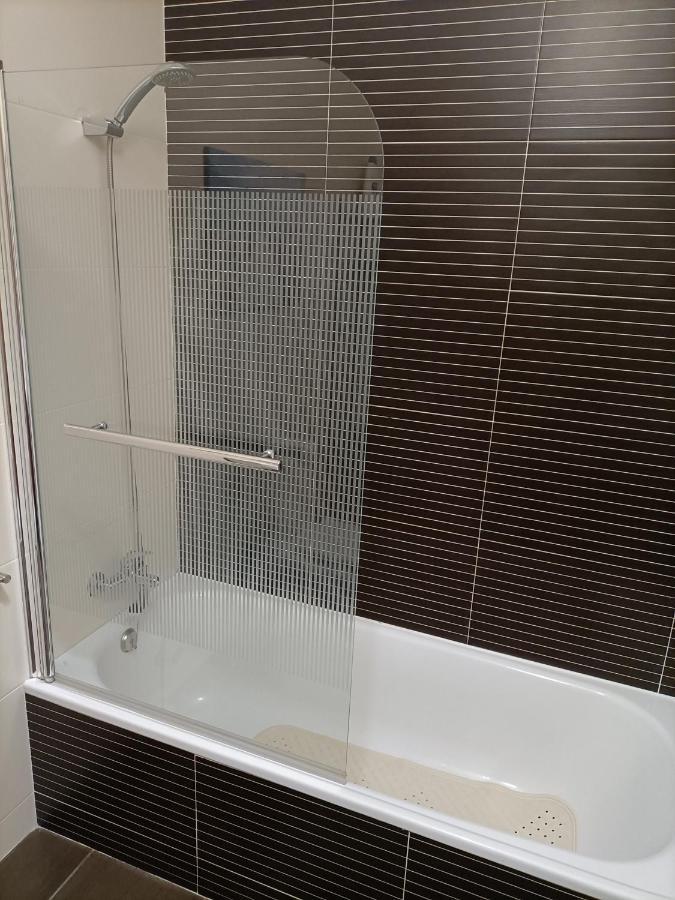 Modern 1Br For 4 - Great For Long Stays, 10 Min To Attractions Vila Nova de Gaia Eksteriør bilde